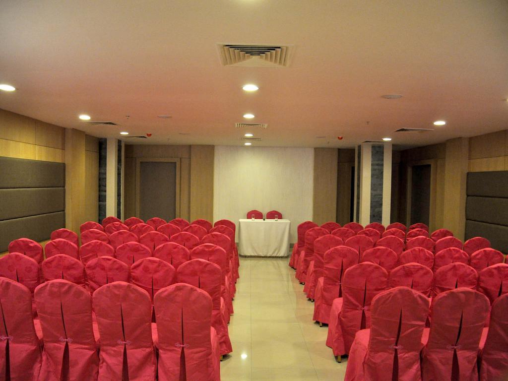 The Kay Hotel Vijayawada Ngoại thất bức ảnh